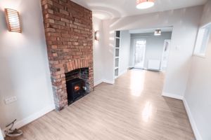 Lounge/Diner- click for photo gallery